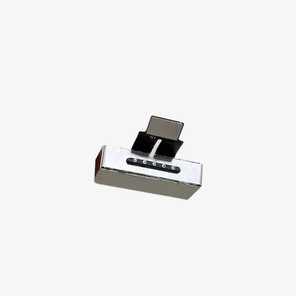 jack-power-macbook-pro-a2442-v1