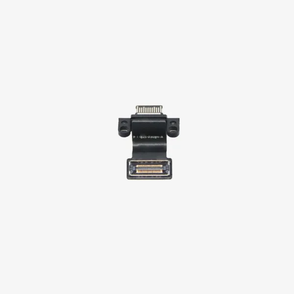 jack-usb-c-macbookpro-a2992-v1